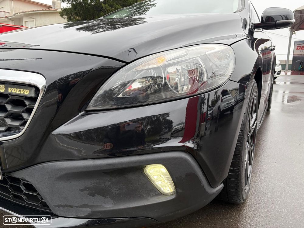 Volvo V40 Cross Country D2 Momentum - 15
