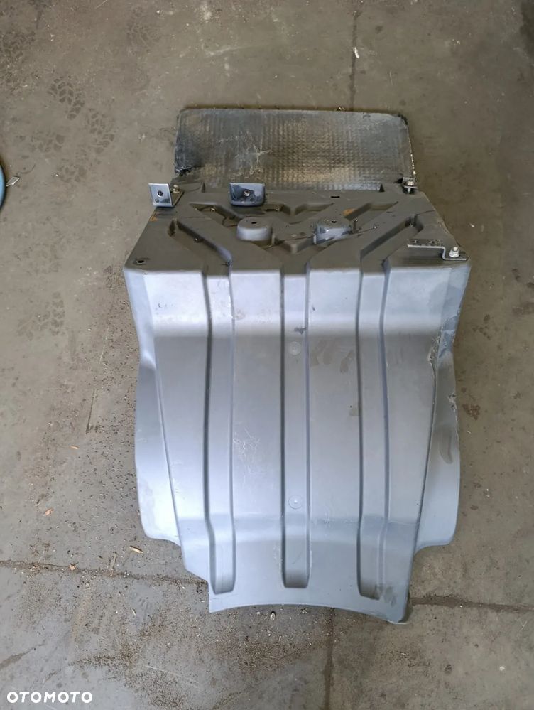 NADKOLE MERCEDES ATEGO EURO 6 19,5 - 1