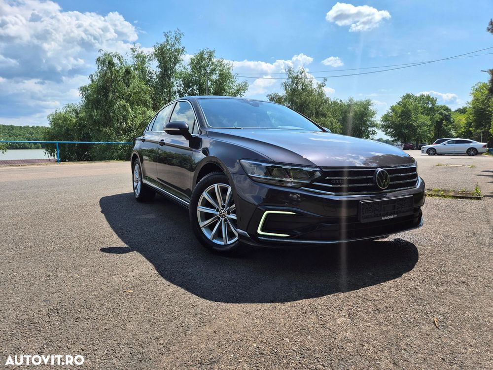 Volkswagen Passat - 7