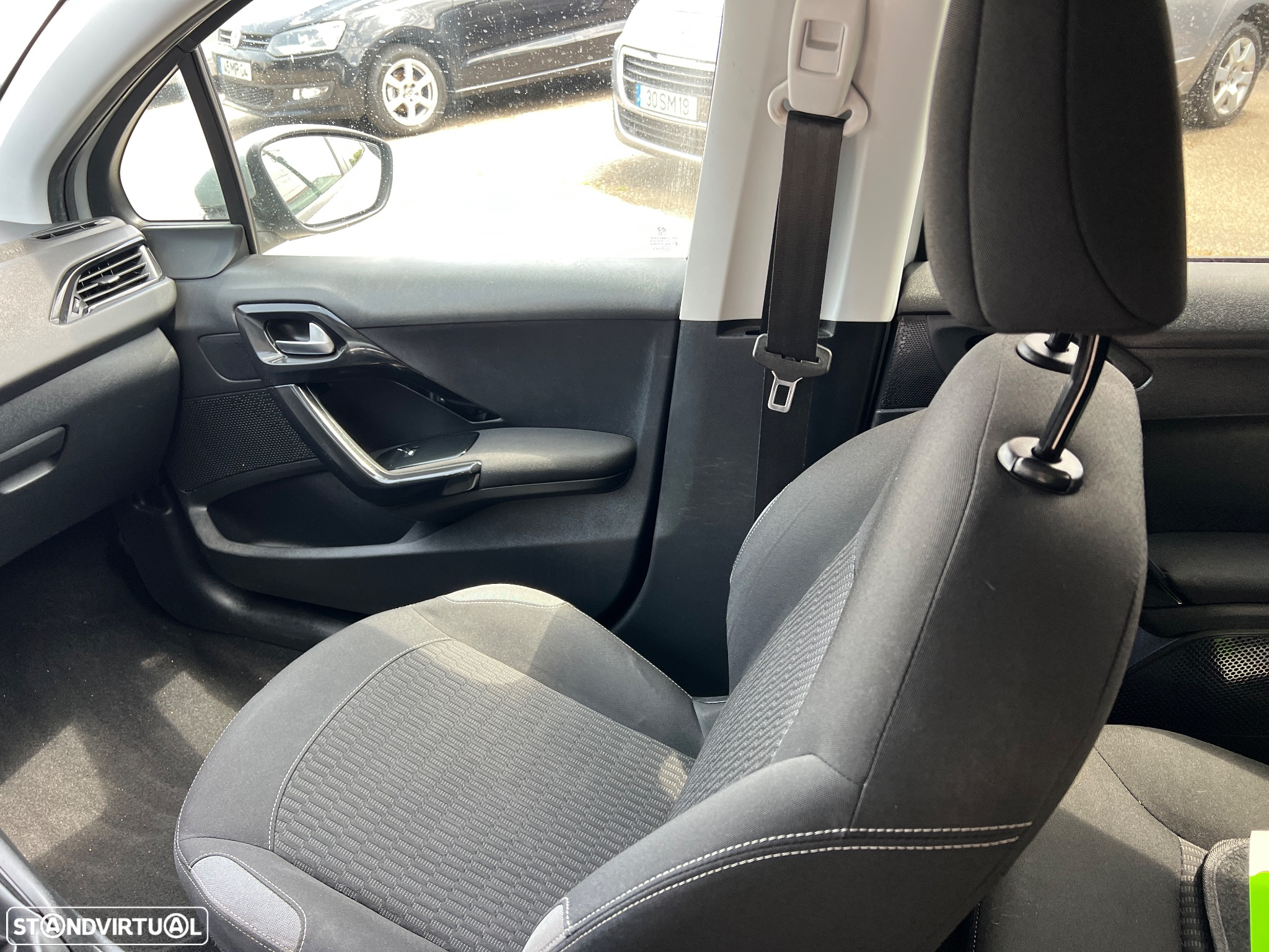 Peugeot 208 1.2 PureTech Allure - 25