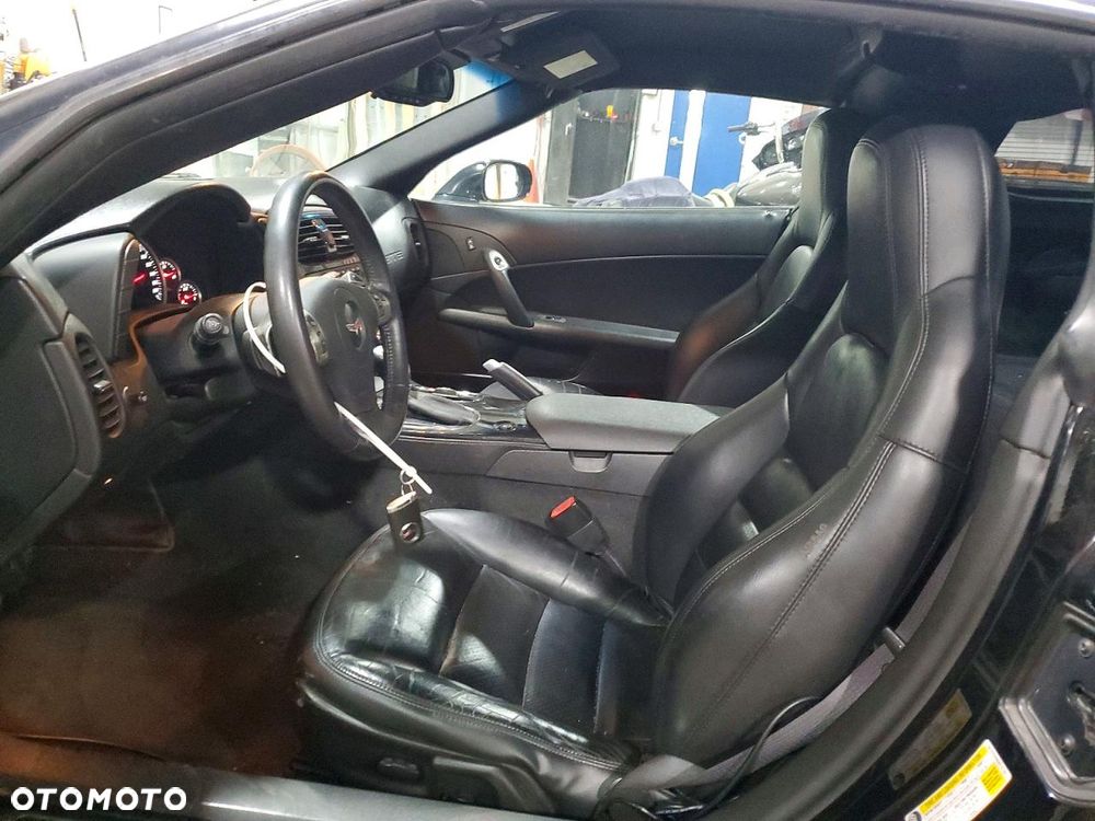 Chevrolet Corvette 6.0 V8 - 8