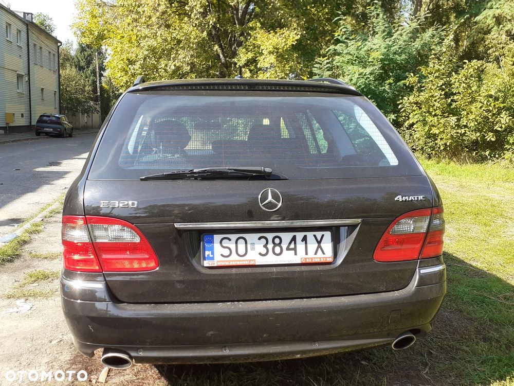 Mercedes-Benz Klasa E 320 T CDI 4Matic Automatik Avantgarde DPF - 7