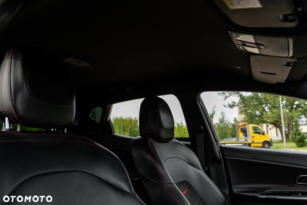 Kia Ceed 1.6 T-GDI GT - 27