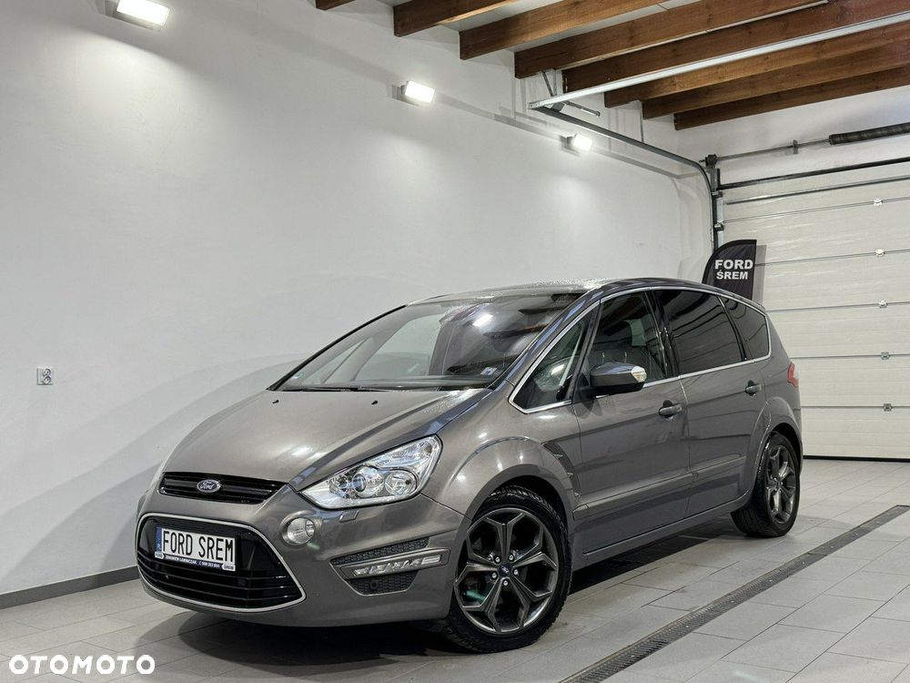 Ford S-Max - 11