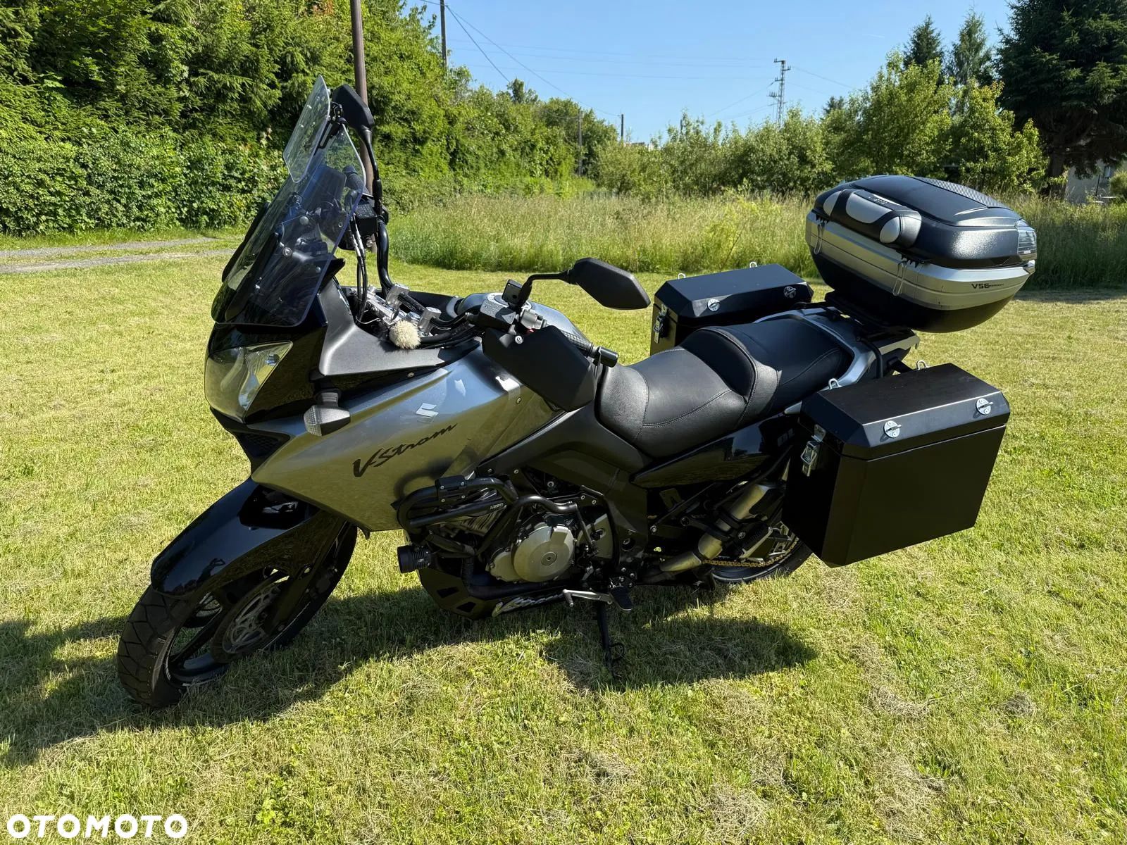 Suzuki V-STROM - 1