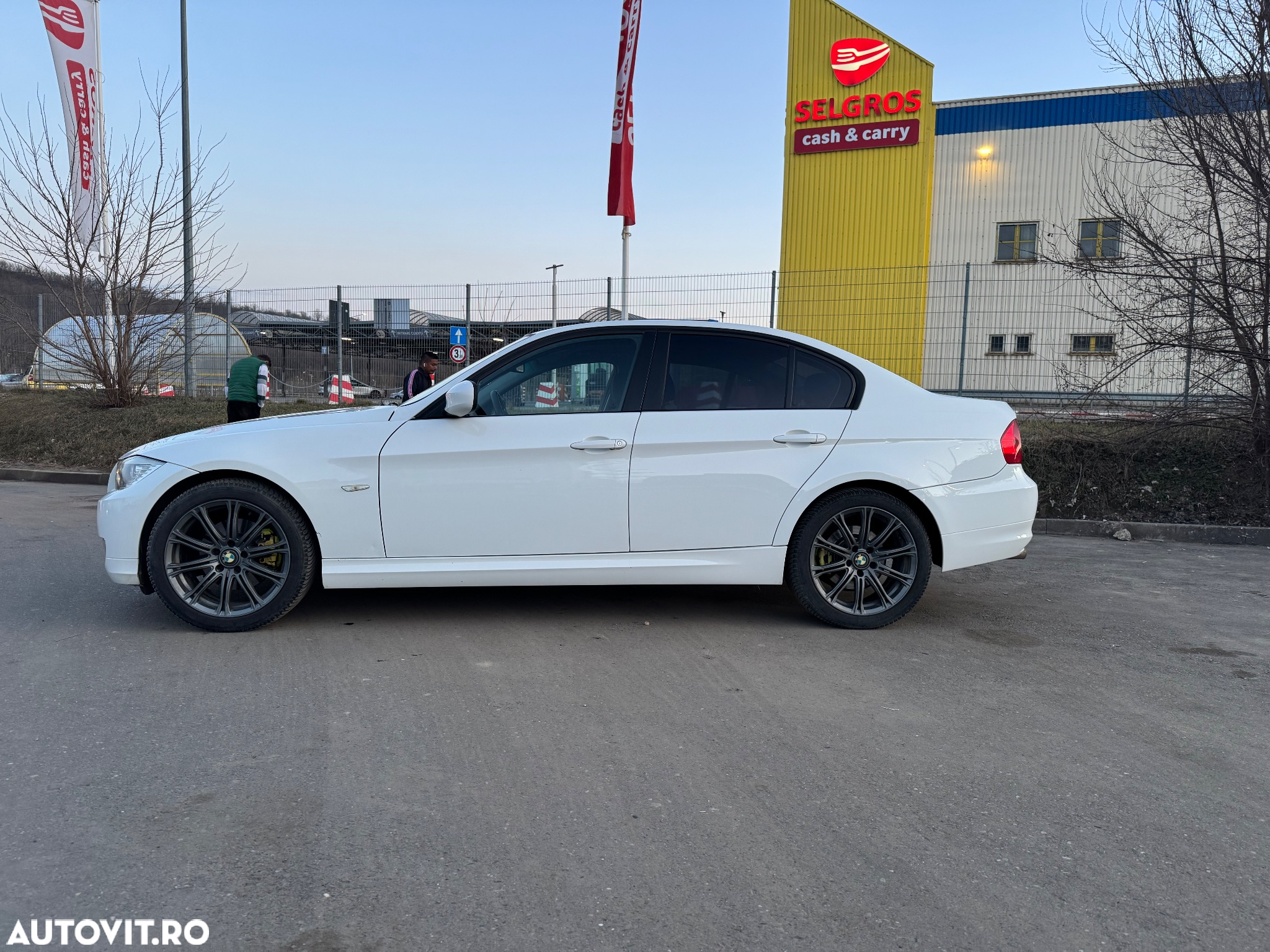 BMW Seria 3 320d - 5