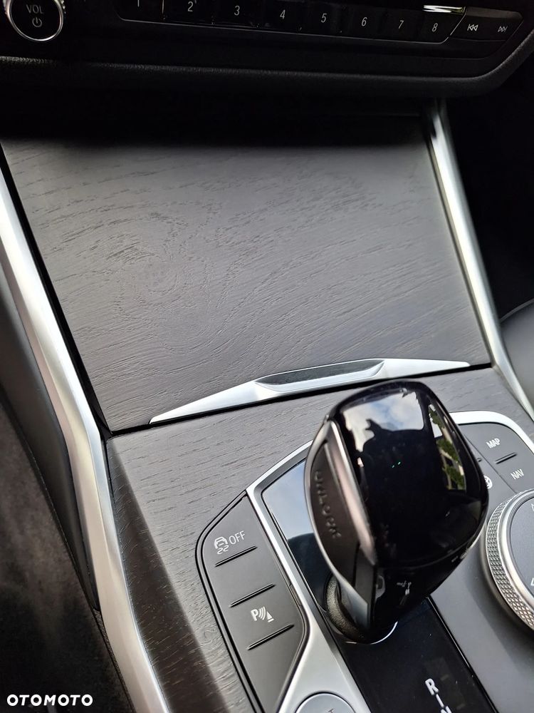 BMW Seria 3 320d MHEV Sport Line - 29