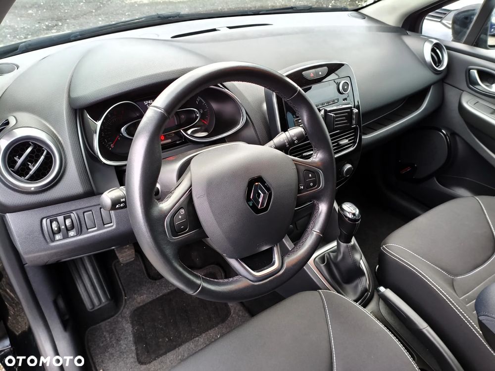 Renault Clio 1.2 16V Limited EU6 - 15
