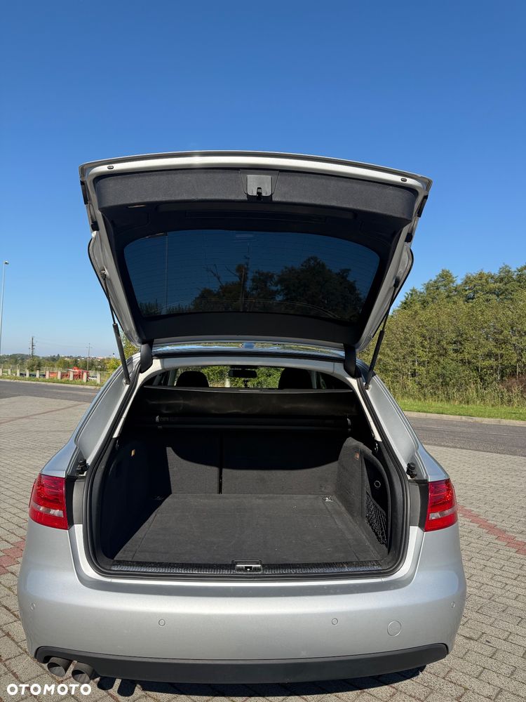 Audi A4 Avant - 29