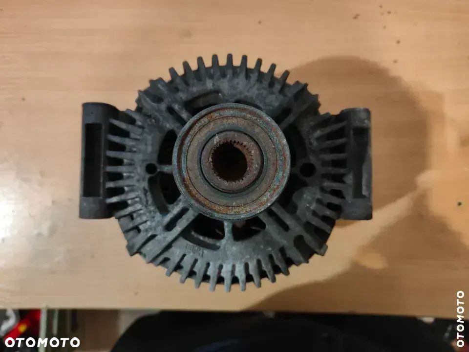 Alternator Mercedes W169 A6421540402 - 2