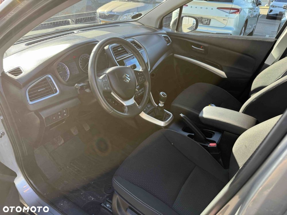 Suzuki SX4 S-Cross - 10