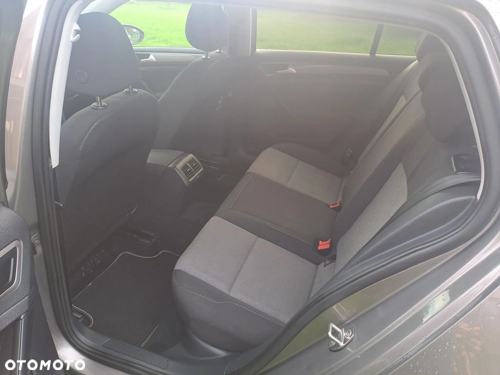 Volkswagen Golf 1.2 TSI BMT Trendline - 11