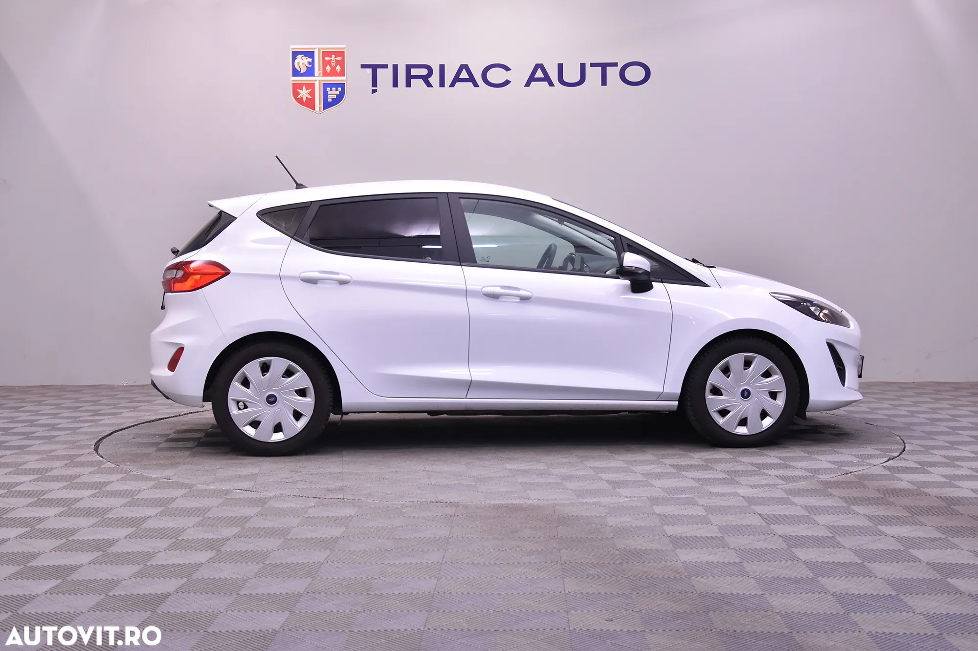 Ford Fiesta 1.1 Trend - 6