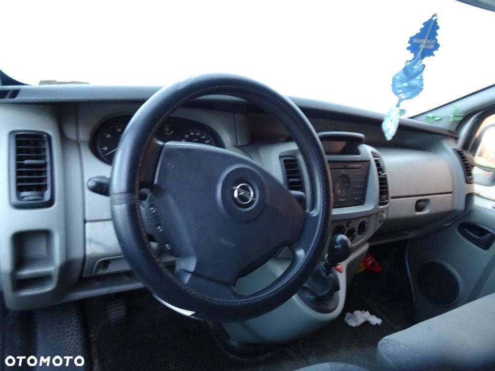 Opel Vivaro na części maska zderzak błotnik drzwi - 6