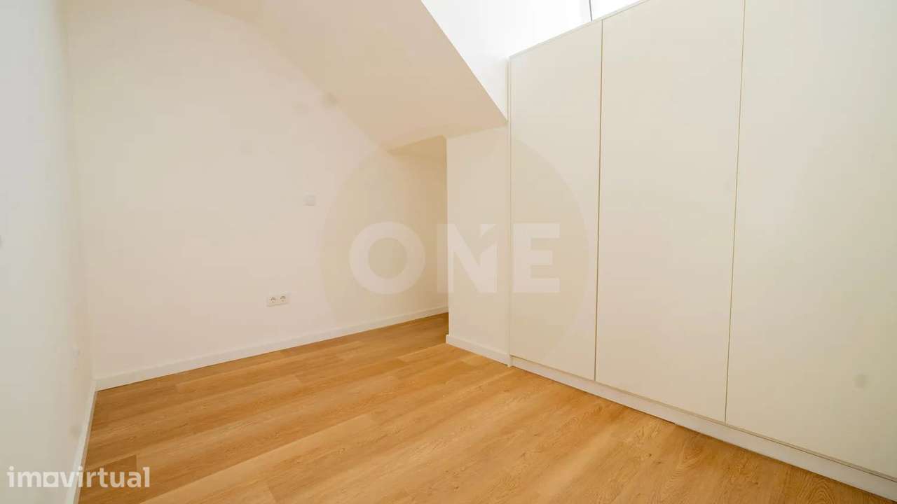 Apartamento T3 Remodelado, no bairro da Codivel, Odivelas - Grande imagem: 2/25
