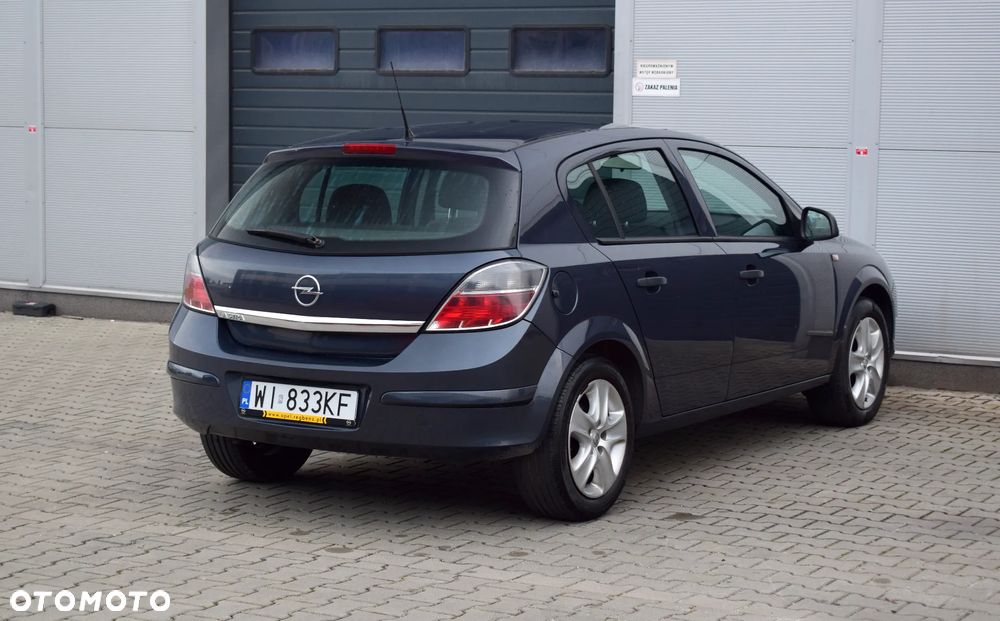 Opel Astra 1.6 Edition - 11