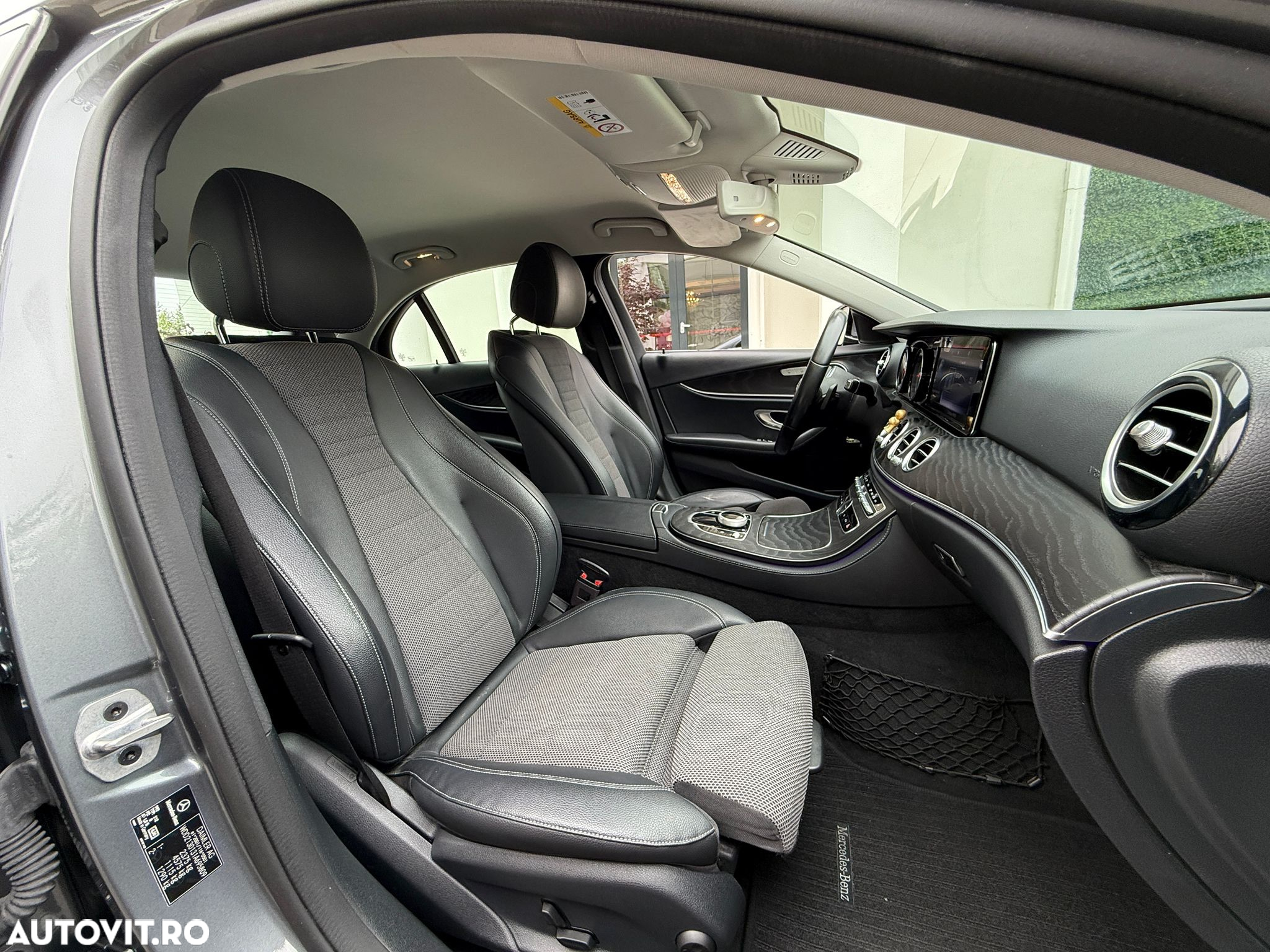 Mercedes-Benz E 200 d T 9G-TRONIC Avantgarde - 8