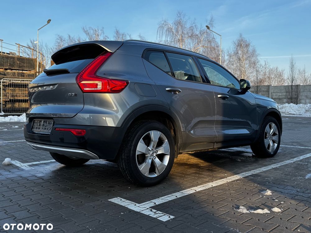 Volvo XC 40 D3 Momentum Pro - 10