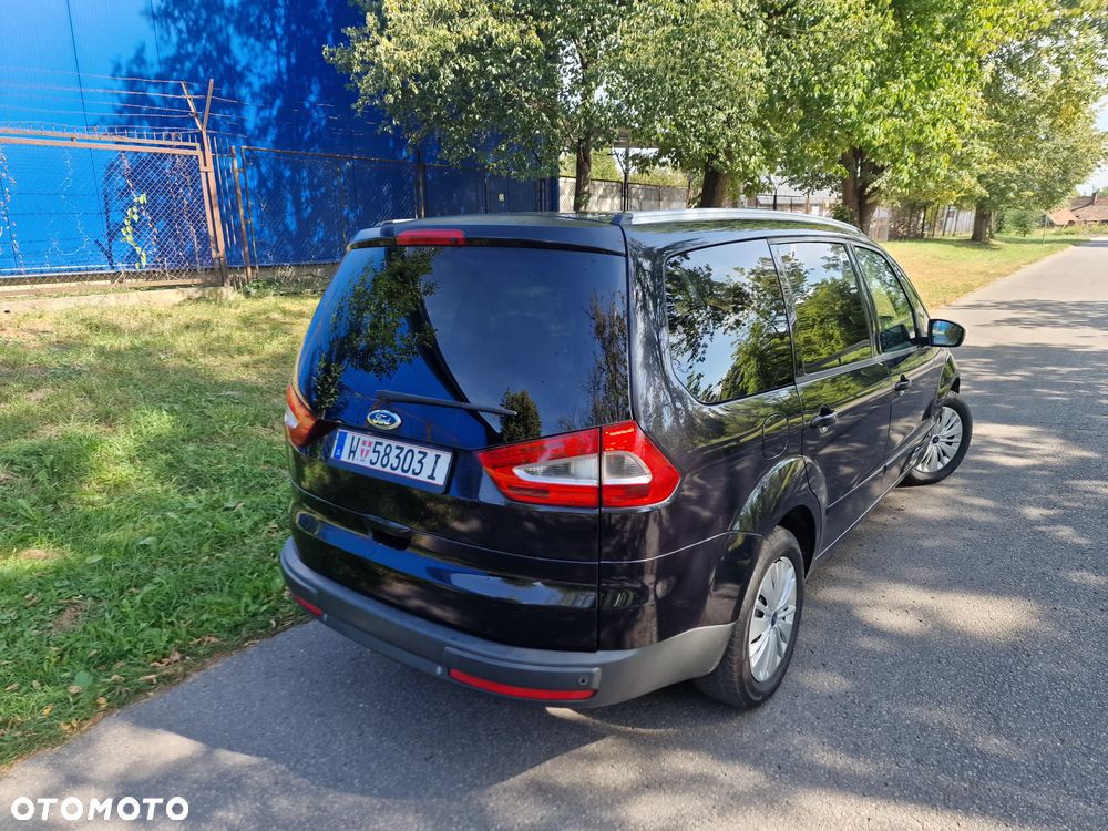 Ford Galaxy 2.0 TDCi DPF Titanium - 23