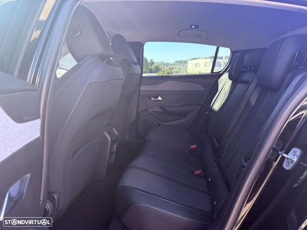 Peugeot 308 1.2 PureTech Allure - 39