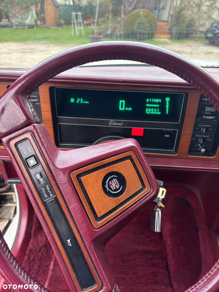 Cadillac Eldorado - 9