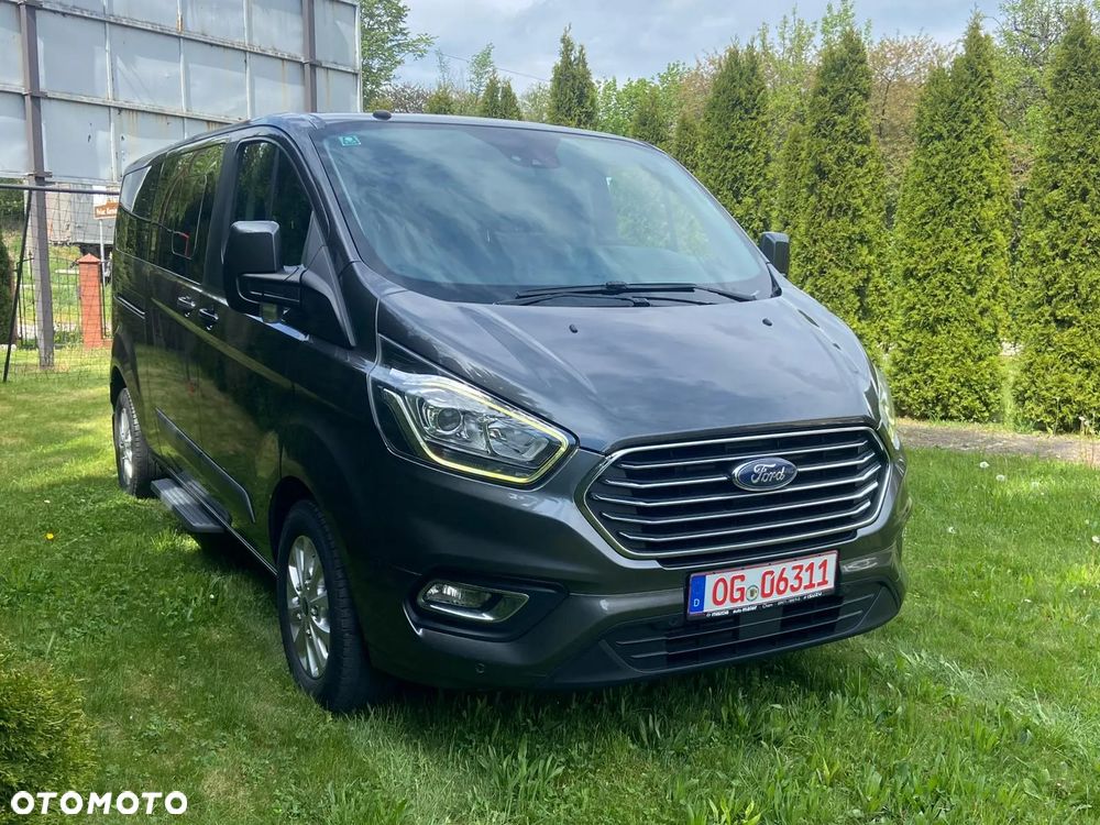 Ford Tourneo Custom - 15