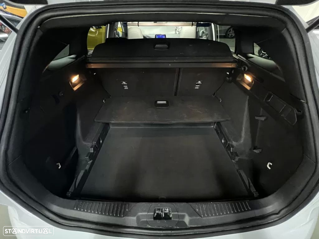 Ford Focus SW 1.5 TDCi EcoBlue ST-Line - 49