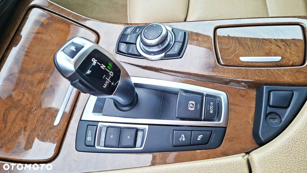 BMW Seria 5 - 12