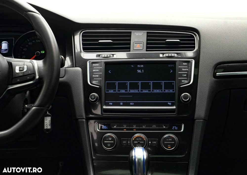 Volkswagen Golf - 20