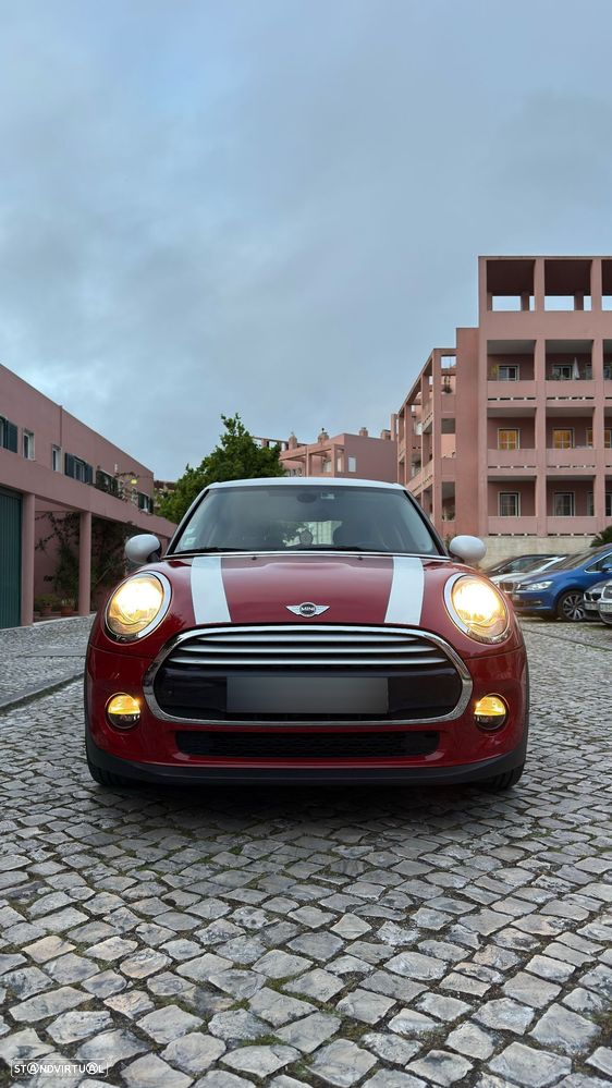 MINI 5 Portas Cooper D Auto - 4