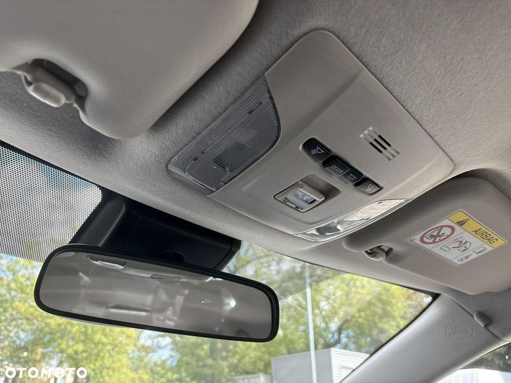 Toyota Corolla 1.8 Hybrid Comfort - 27