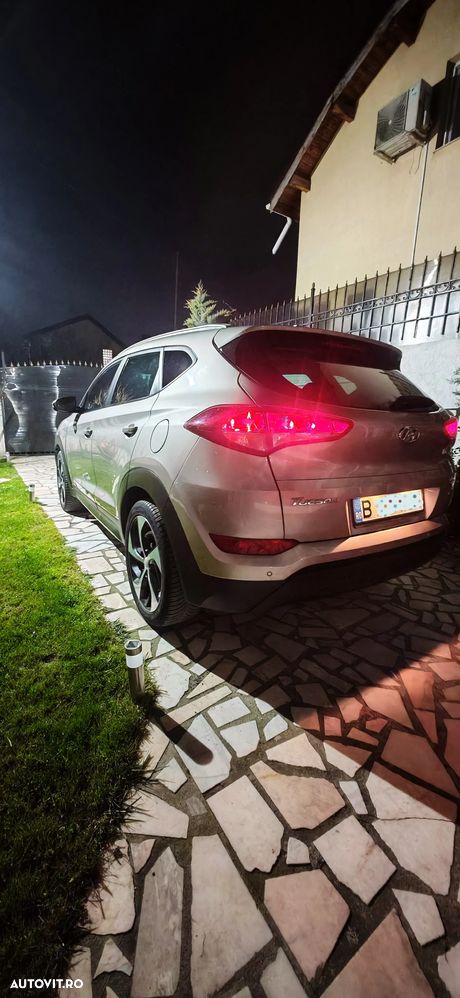 Hyundai Tucson - 2