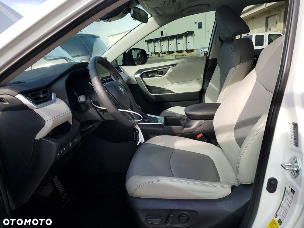 Toyota RAV4 2.5 4x4 Adventure - 8