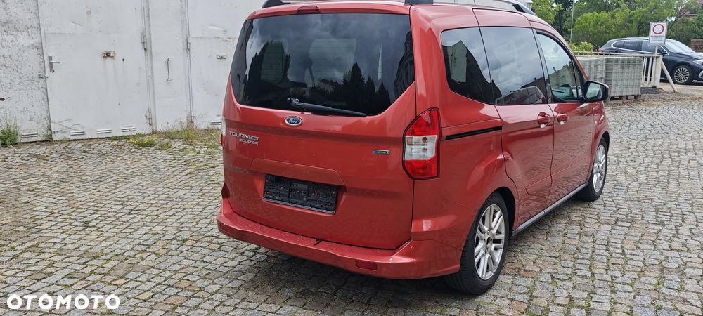 Ford Tourneo Courier 1.0 EcoBoost Titanium - 3