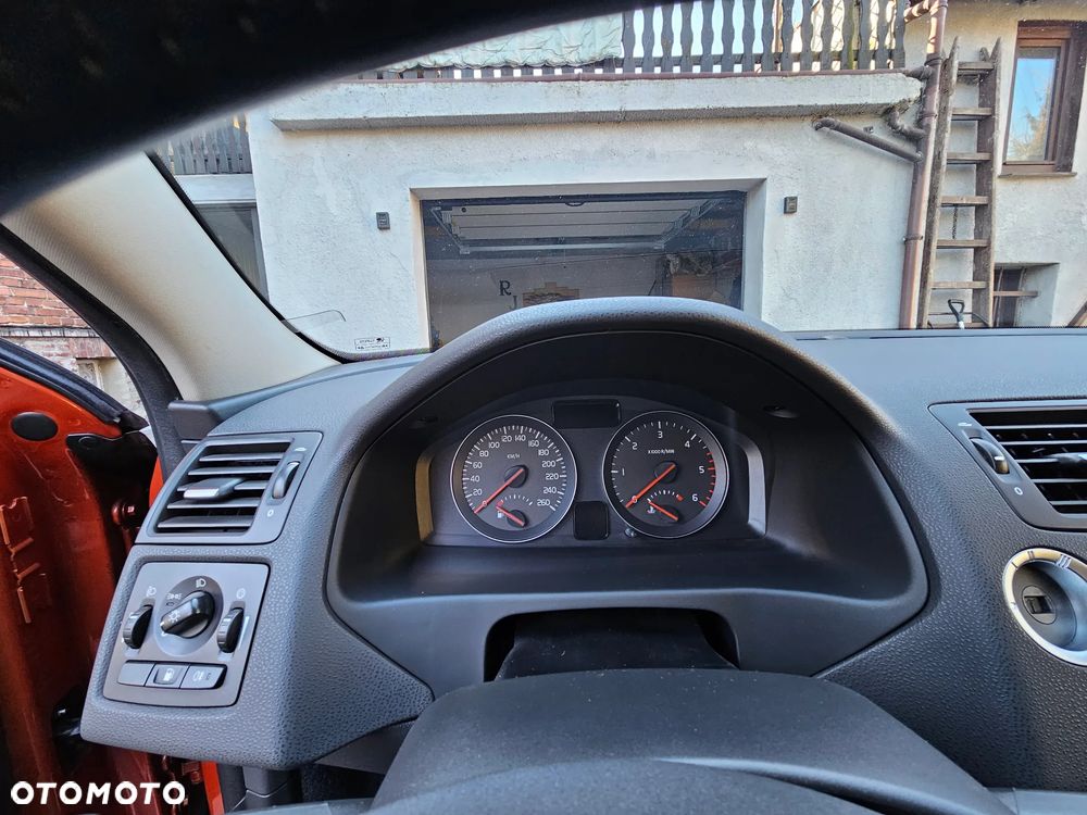 Volvo C30 2.0D - 15