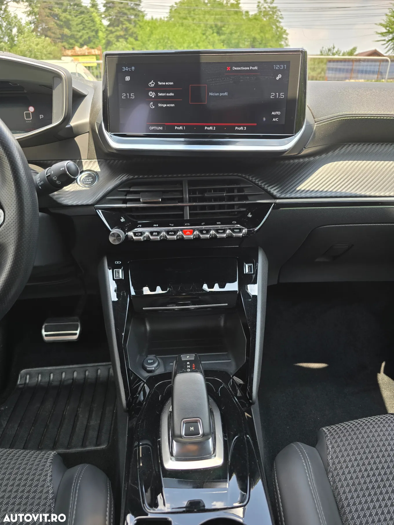 Peugeot 208 1.2 L PureTech STT EAT8 GT Line - 16