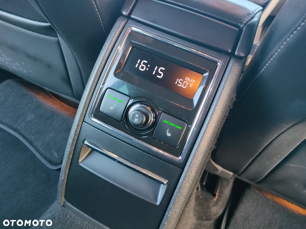 Skoda Superb 1.4 TSI Elegance - 23