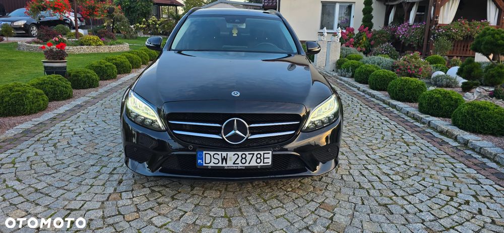 Mercedes-Benz C-Class 2018 photo 3