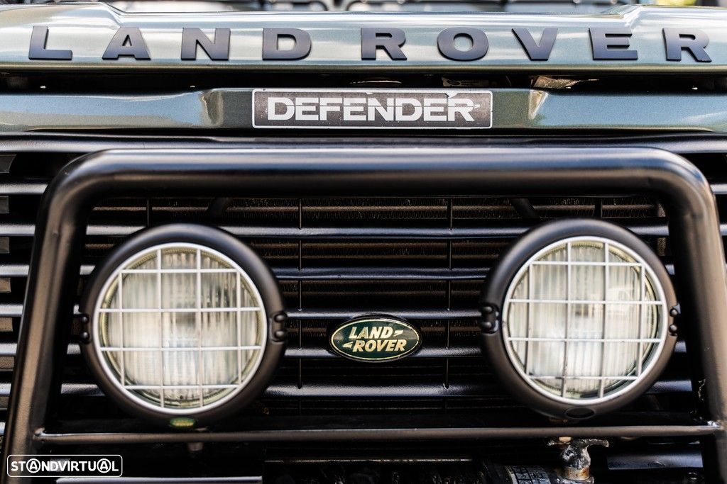 Land Rover Defender - 5