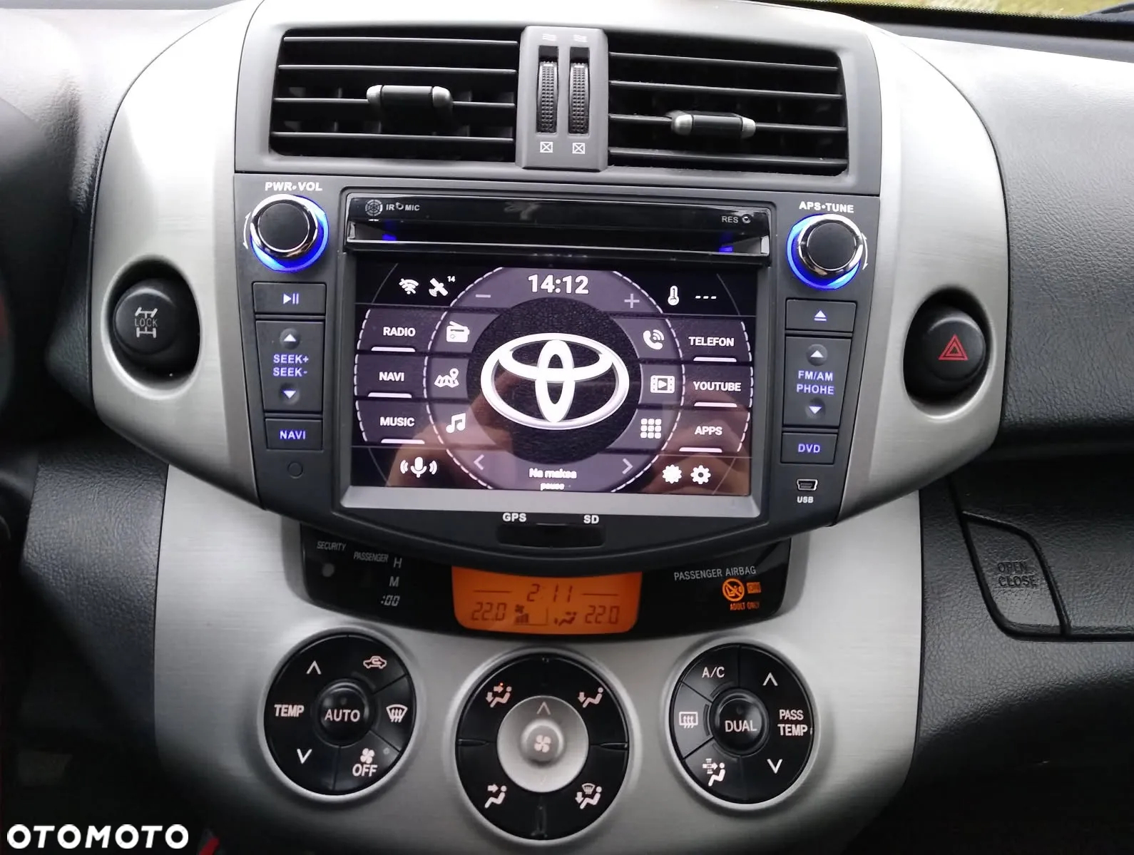 Toyota RAV4 - 12