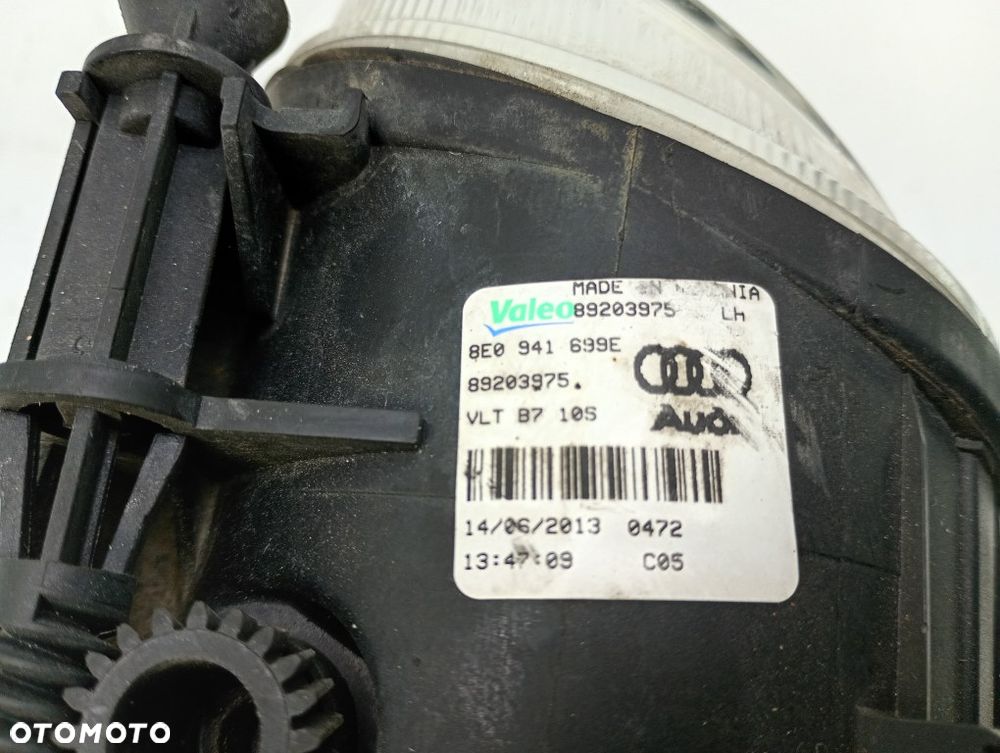 lampa przeciwmgielna halogen lewy audi A4 b7 A3 8P 8E0941699E - 10
