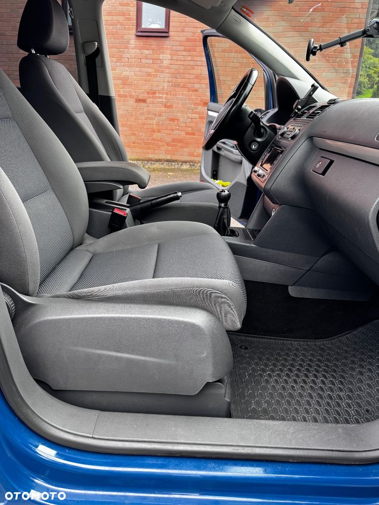 Volkswagen Touran 1.6 TDI DPF Comfortline - 9