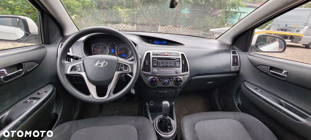 Hyundai i20 1.1 CRDi Style - 19
