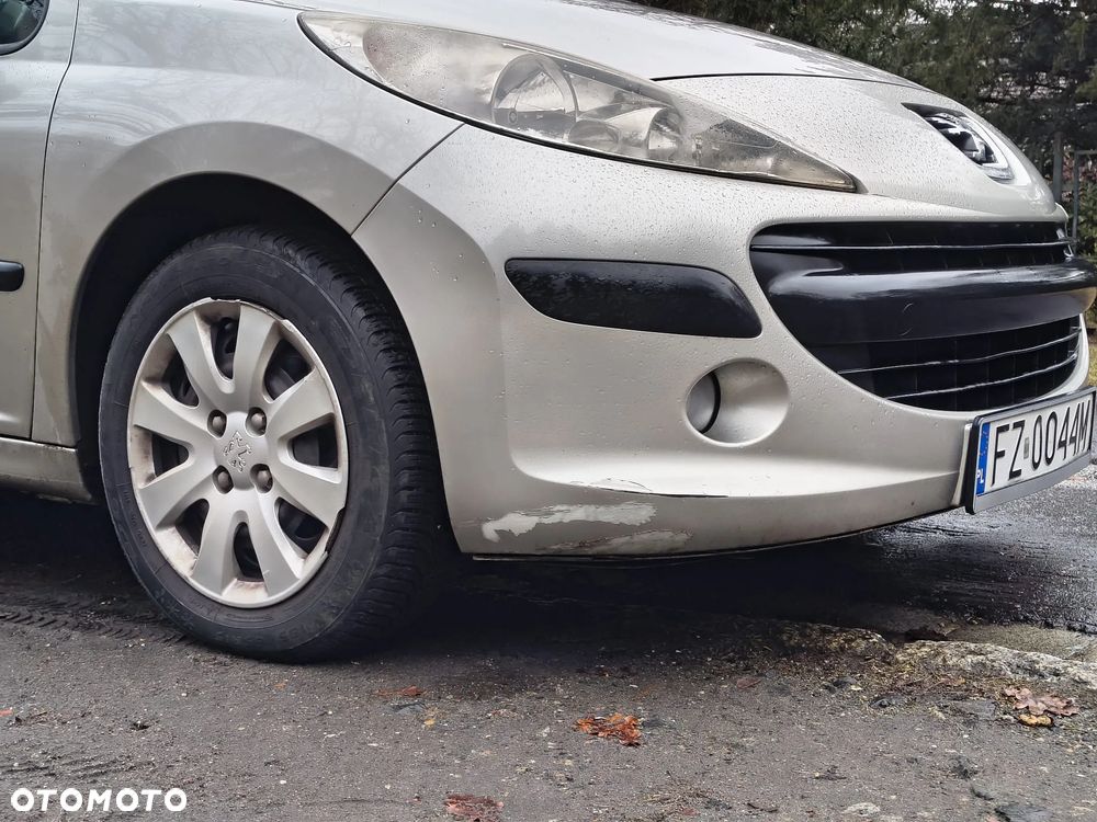 Peugeot 207 1.4 - 13