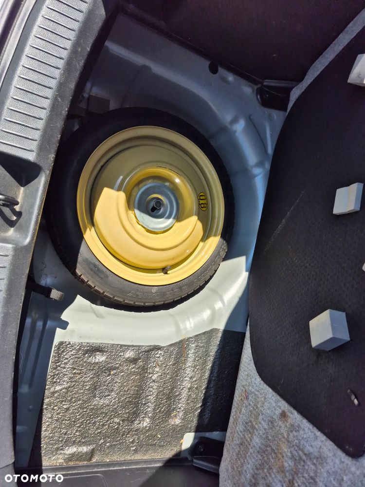 Mazda 2 1.3 Comfort - 13