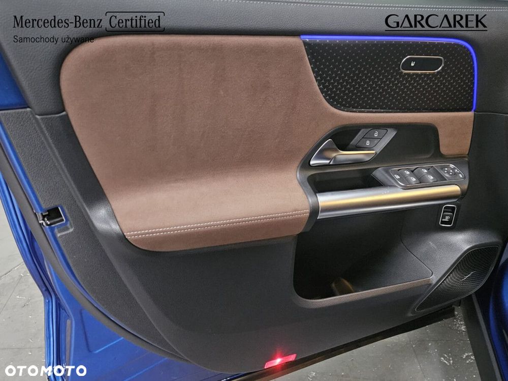 Mercedes-Benz GLA - 21