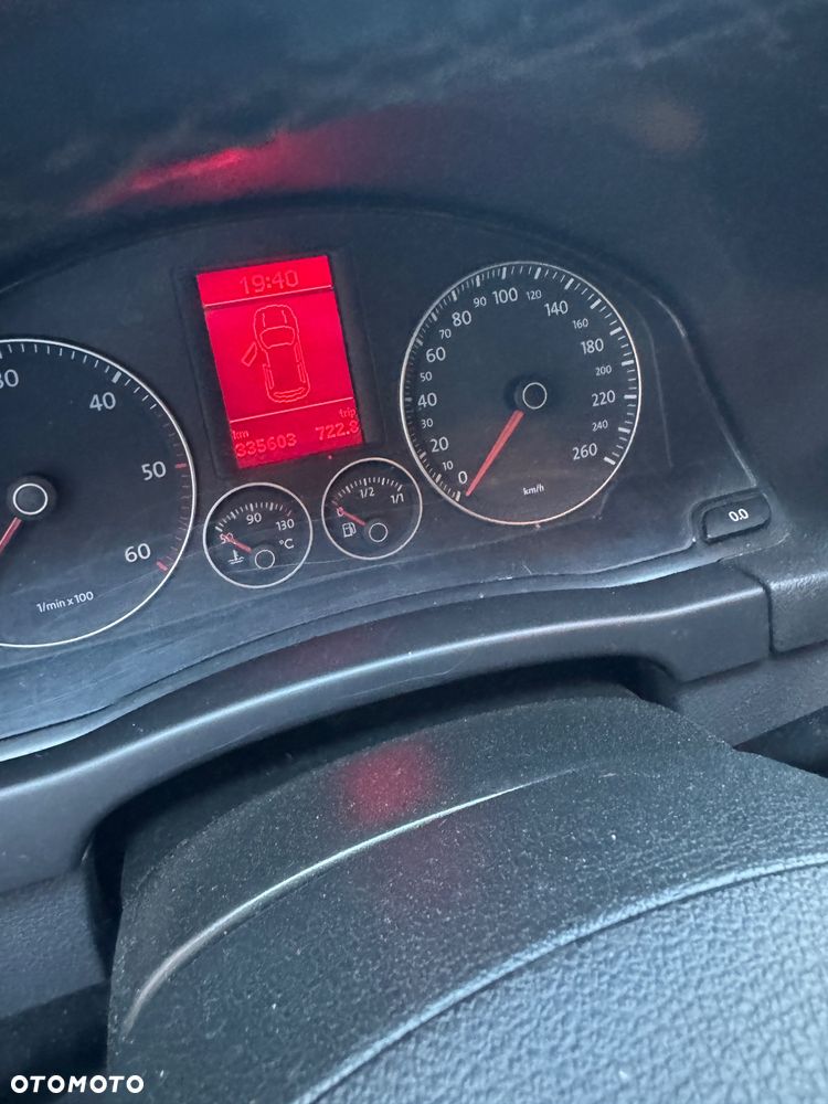 Volkswagen Golf 2.0 TDI Comfortline - 7