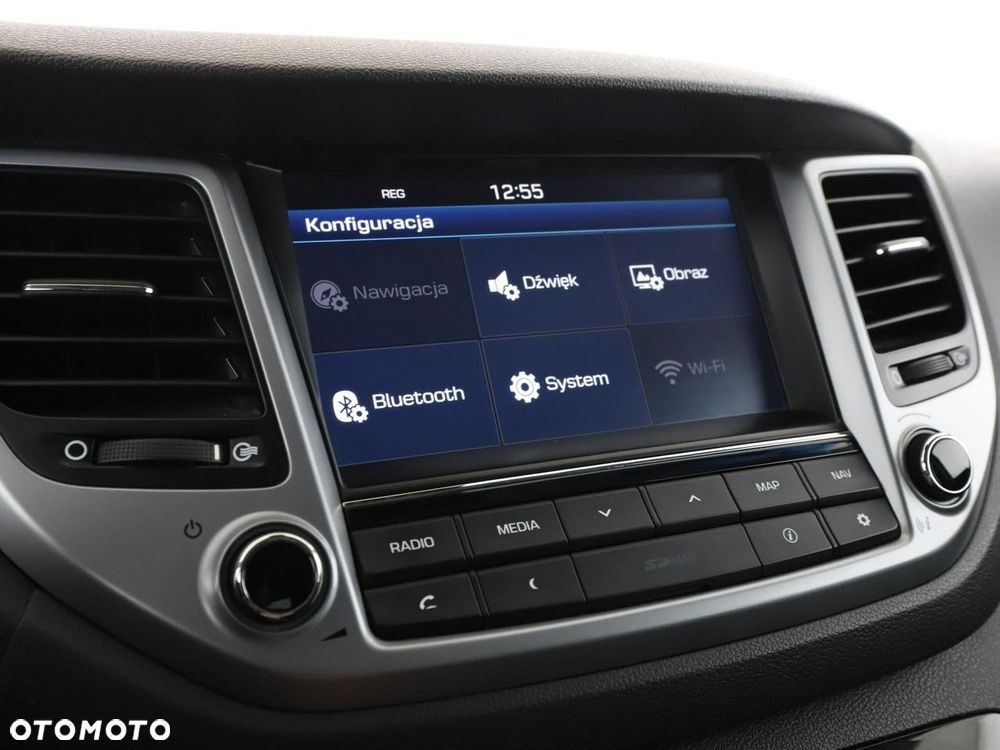Hyundai Tucson 2.0 CRDi 4WD Automatik Intro Edition - 24