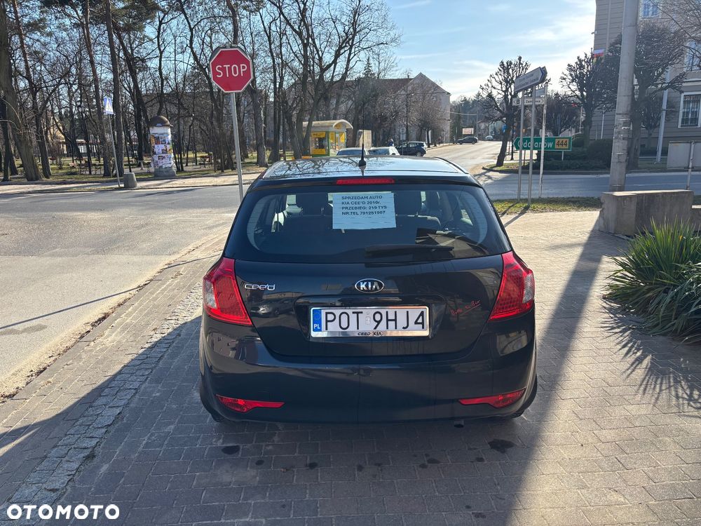 Kia Ceed 1.4 Comfort - 4