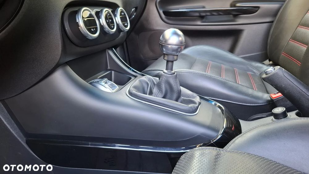 Alfa Romeo Giulietta 2.0 JTDM 16V Turismo - 28